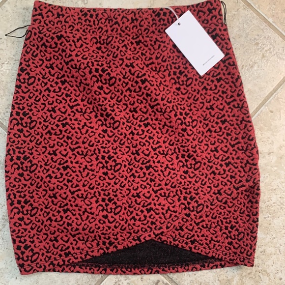 Lovers + Friends Dresses & Skirts - NWT- Lovers and Friends Skirt